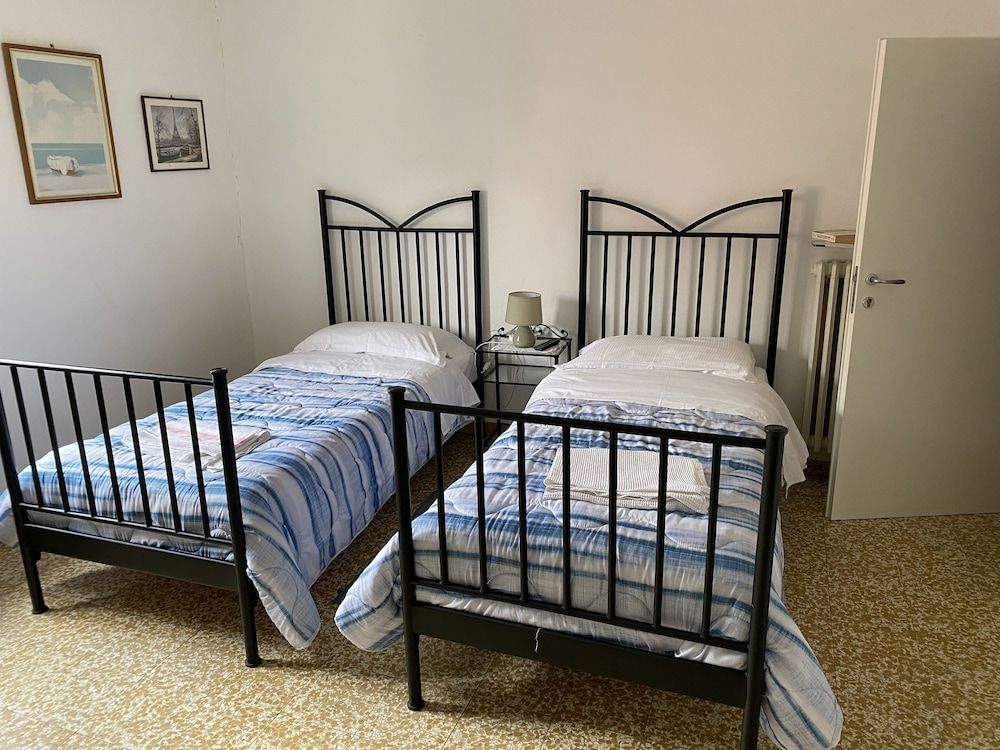 B&B Accorsi Standard Room, 2 Twin Beds 4