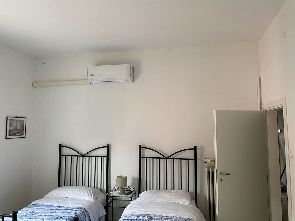 B&B Accorsi Standard Room, 2 Twin Beds 3