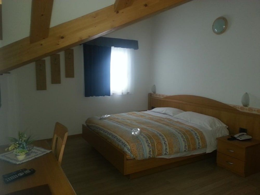 Quadruple Room, Mountain View