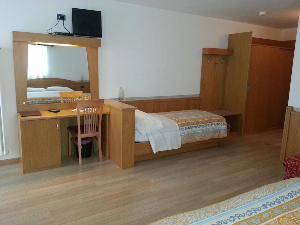 Triple Room, Mountain View
