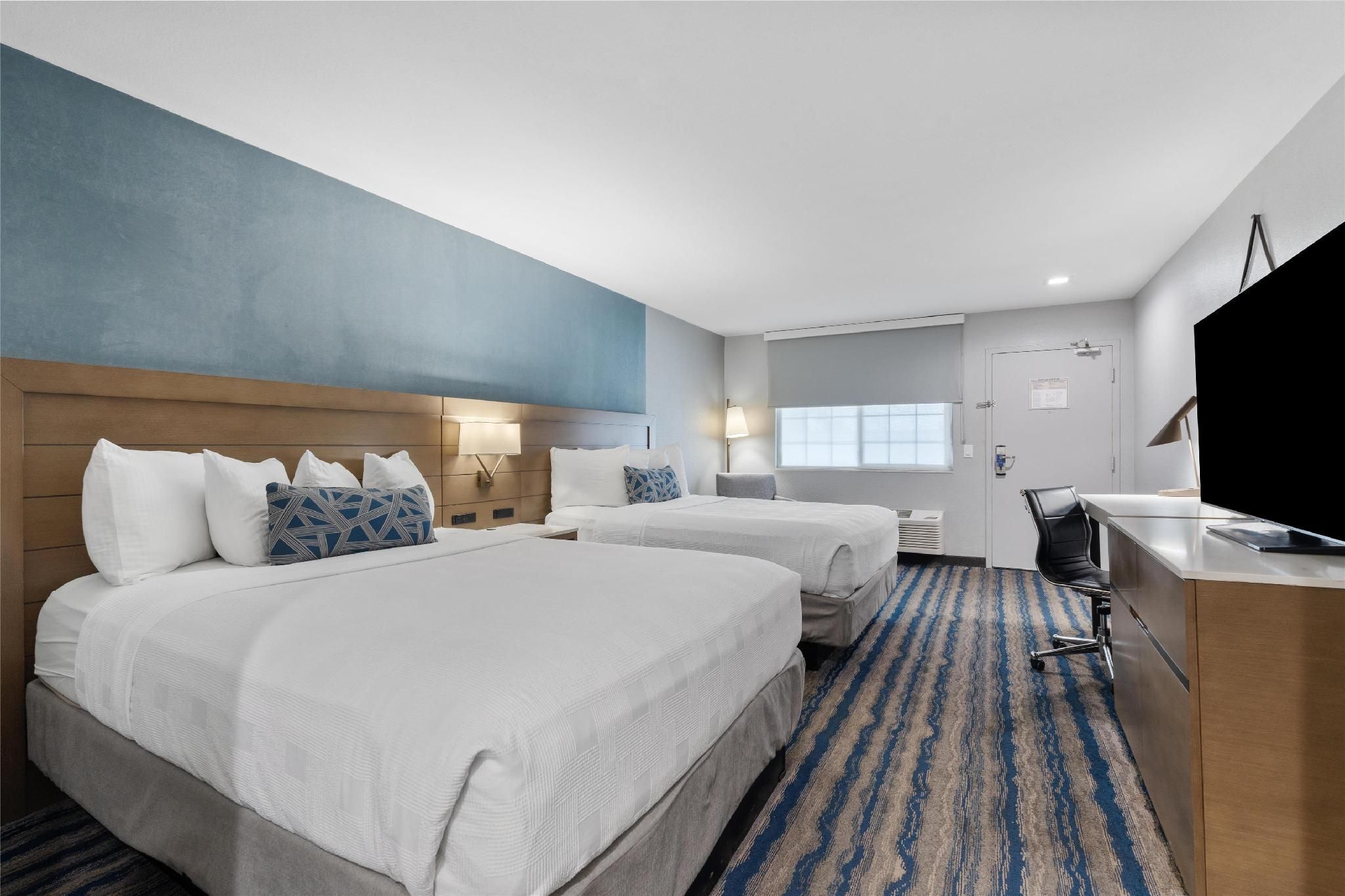 2 queen beds, nonsmoking