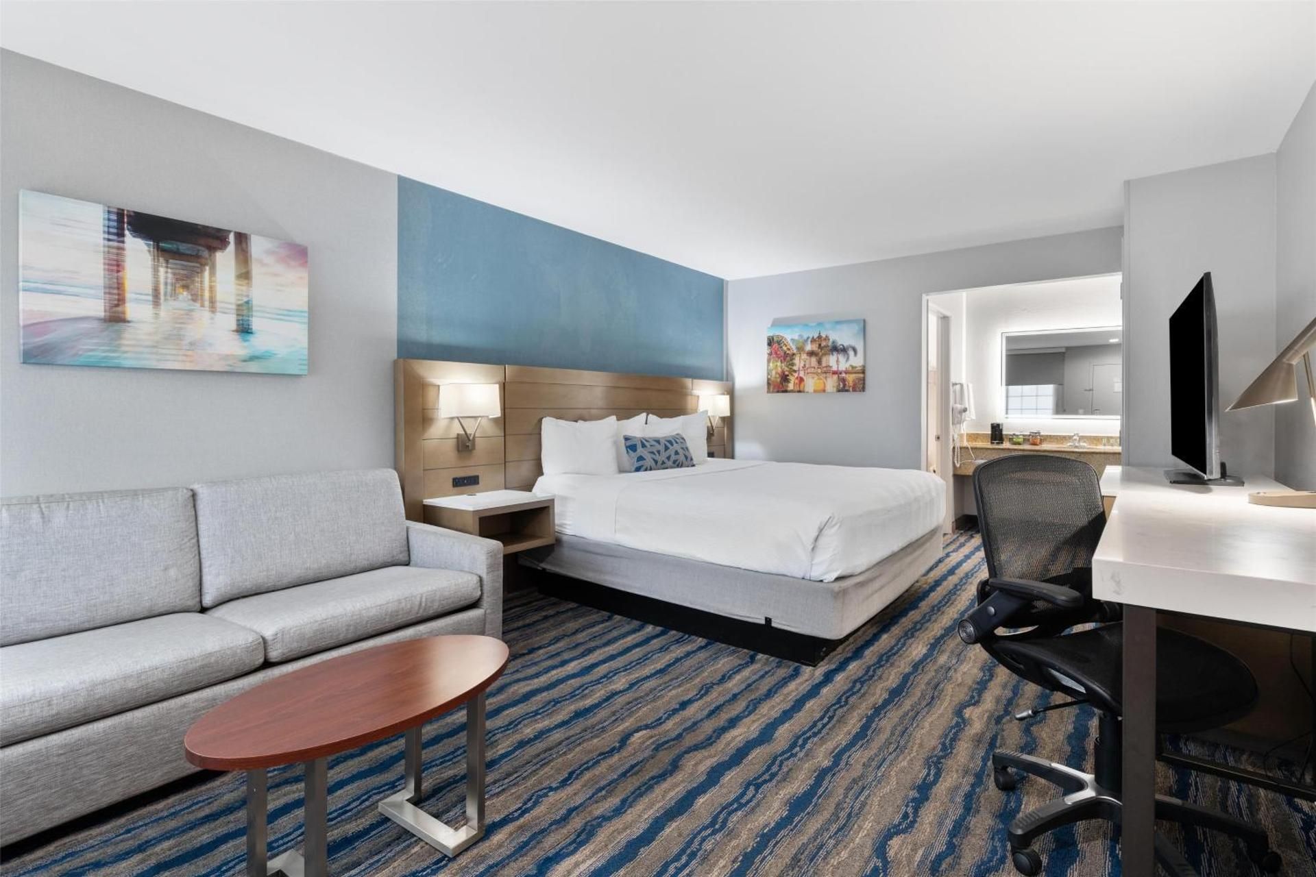 Best Western San Diego/Miramar Hotel 1 King Bed, Nonsmoking, Business Class, Sofabed