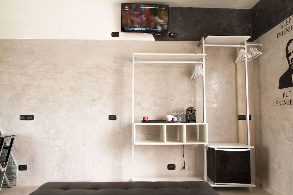 B2in Suite & Office Luxury Suite, 1 Bedroom, Balcony, Tower 4