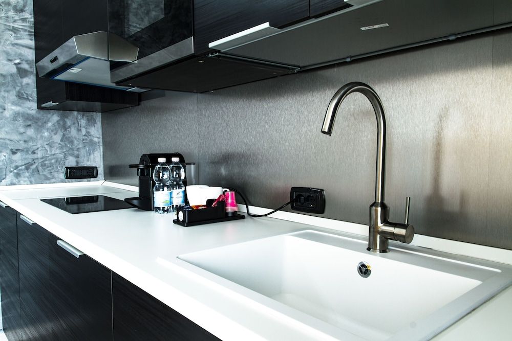 B2in Suite & Office Executive Suite, 2 Bedrooms, Balcony, Tower 5