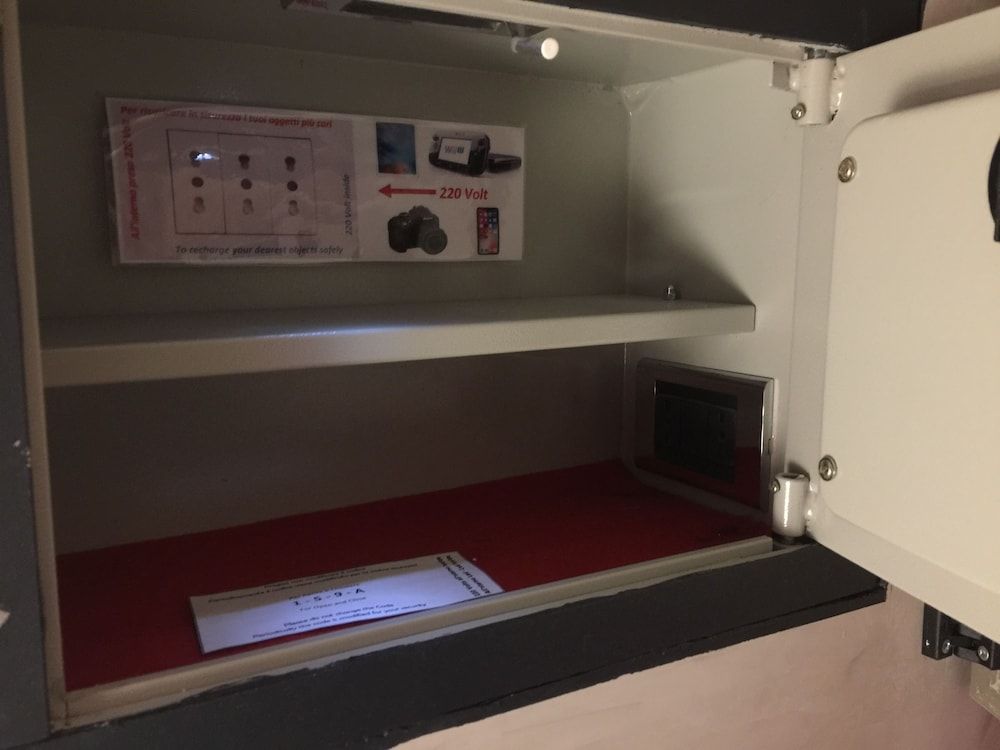 B2in Suite & Office Executive Suite, 2 Bedrooms, Balcony, Tower 12