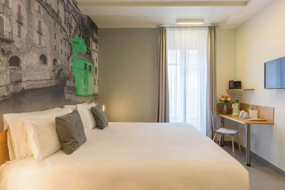 undefined Avenue Boutique Hotel 4