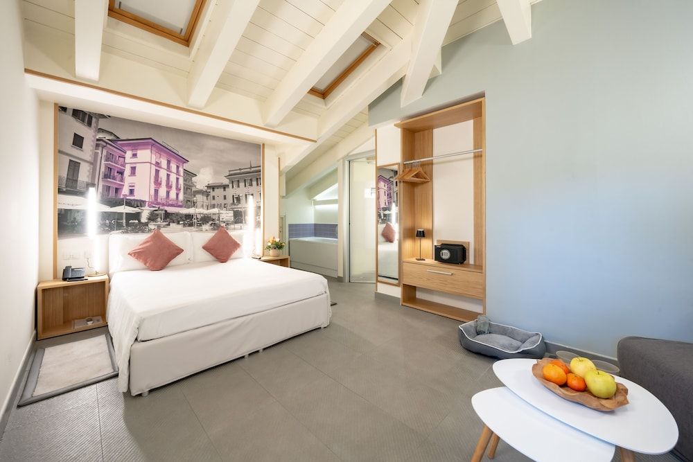 undefined Avenue Boutique Hotel 10