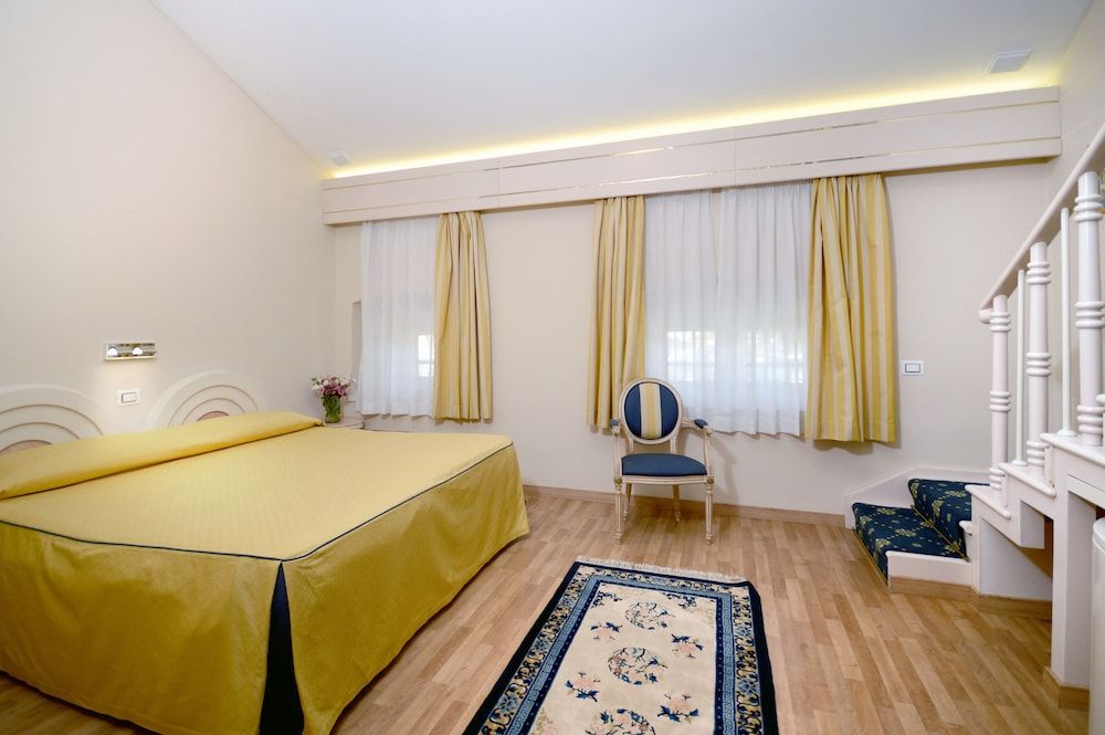 Standard Triple Room, 1 Bedroom (Triple Room on 2 Levels, Small window)