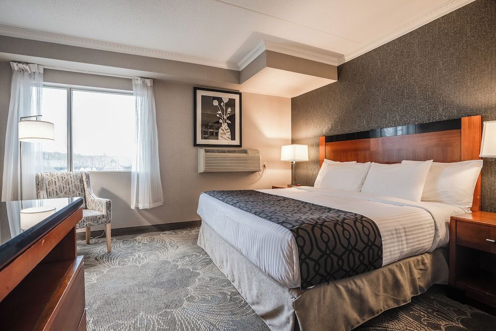 King Suite with Sofa Bed
