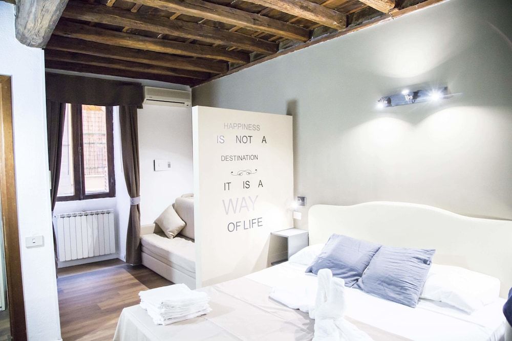 undefined Do-Do Navona Suites