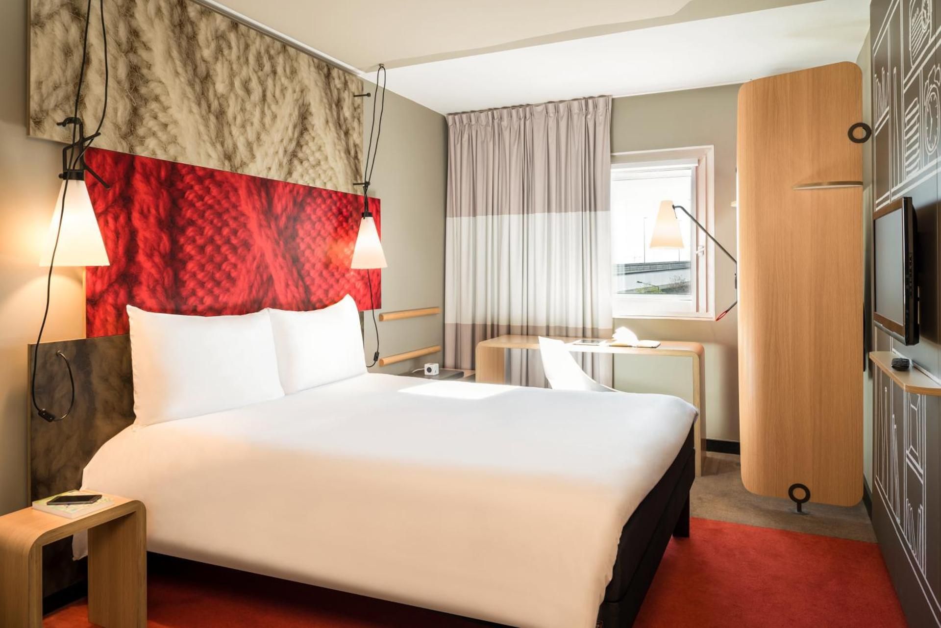 Double Sweet Room By ibis