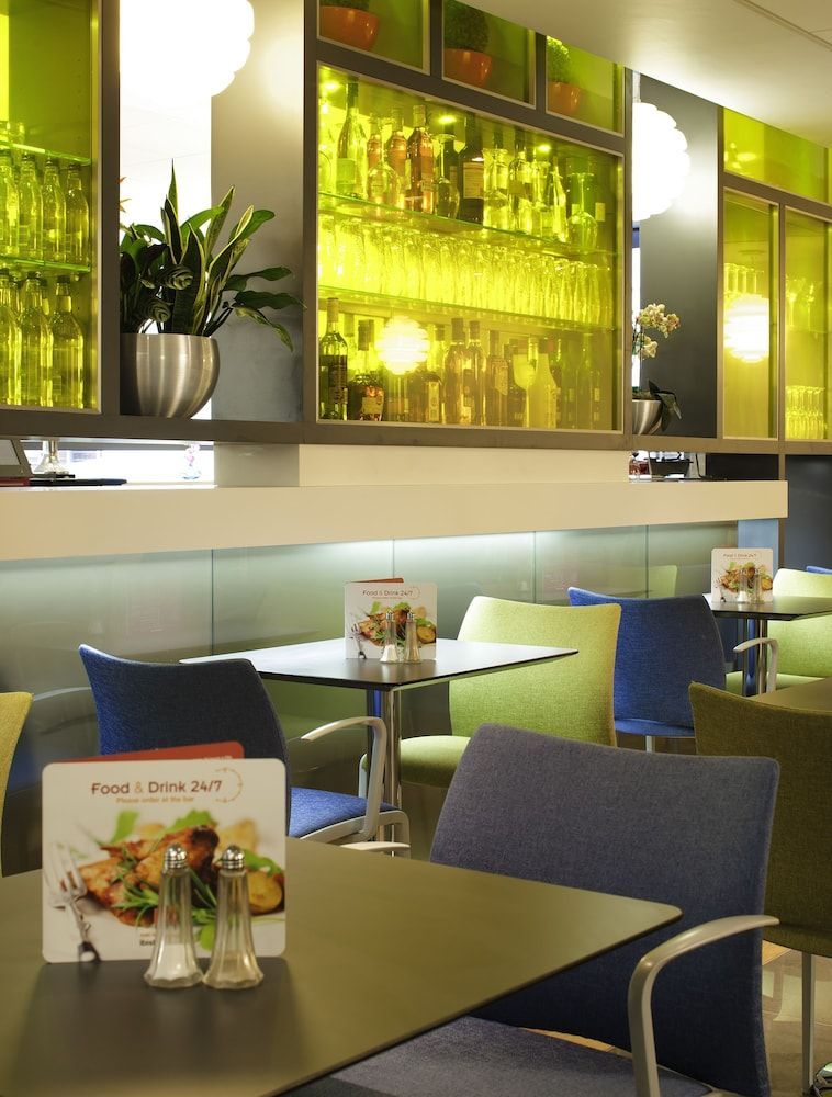 undefined ibis Manchester Centre Princess Street 10
