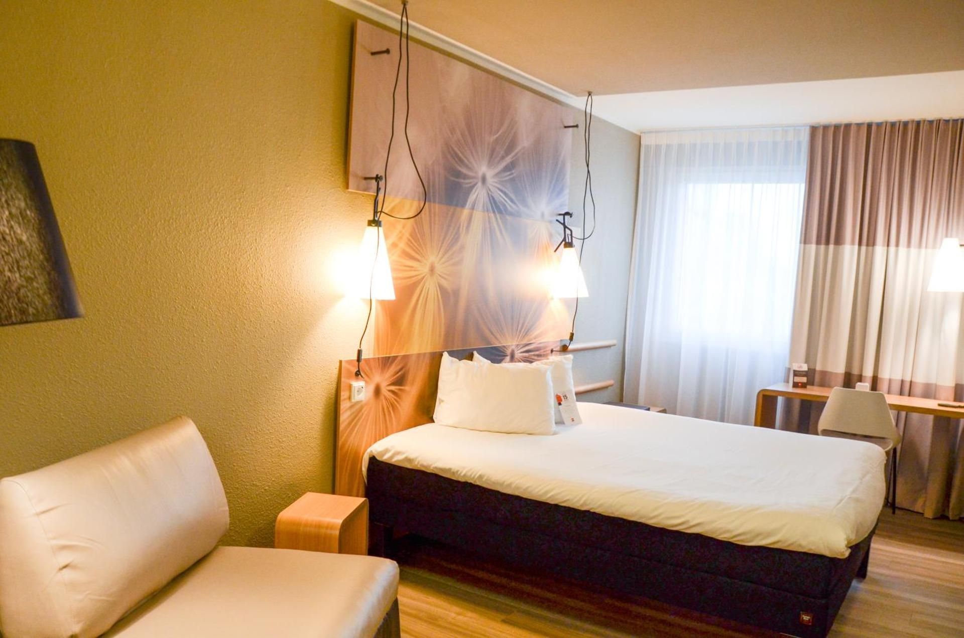 Standard Room with 1 double bed