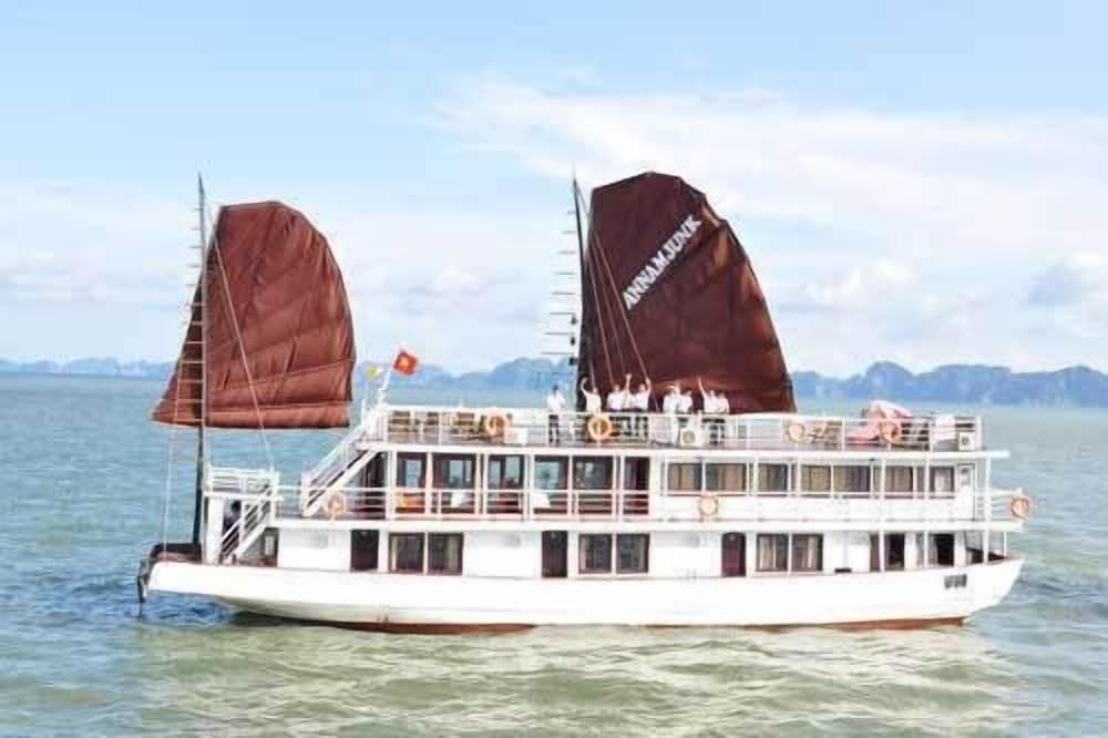 undefined Annam Junk 2