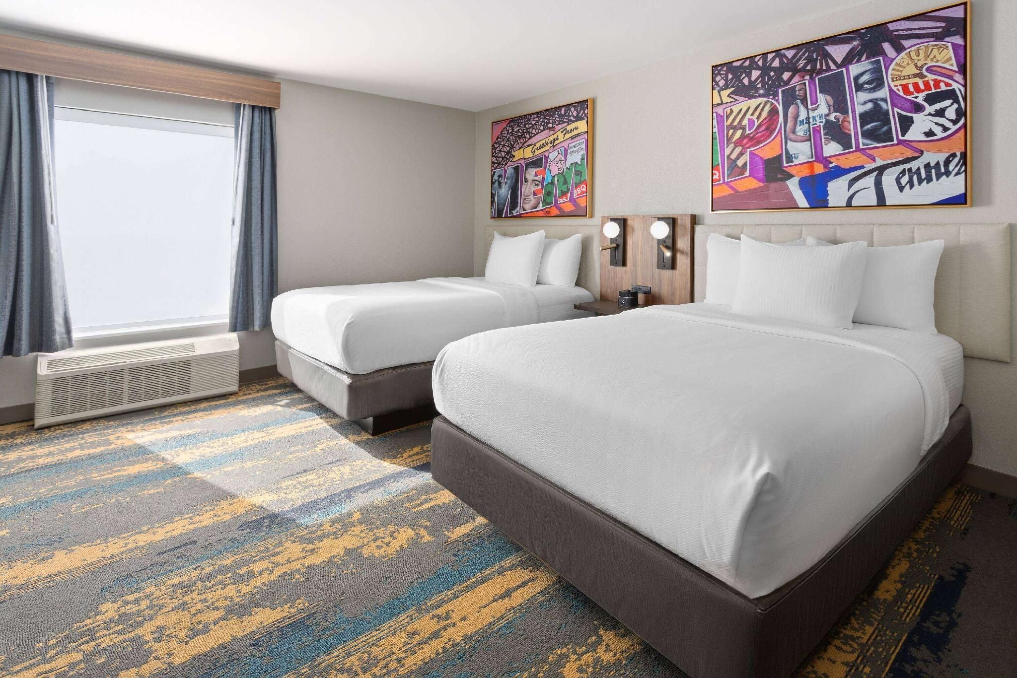 2 Full Beds, Deluxe Room, Sofa Bed, Non-Smoking