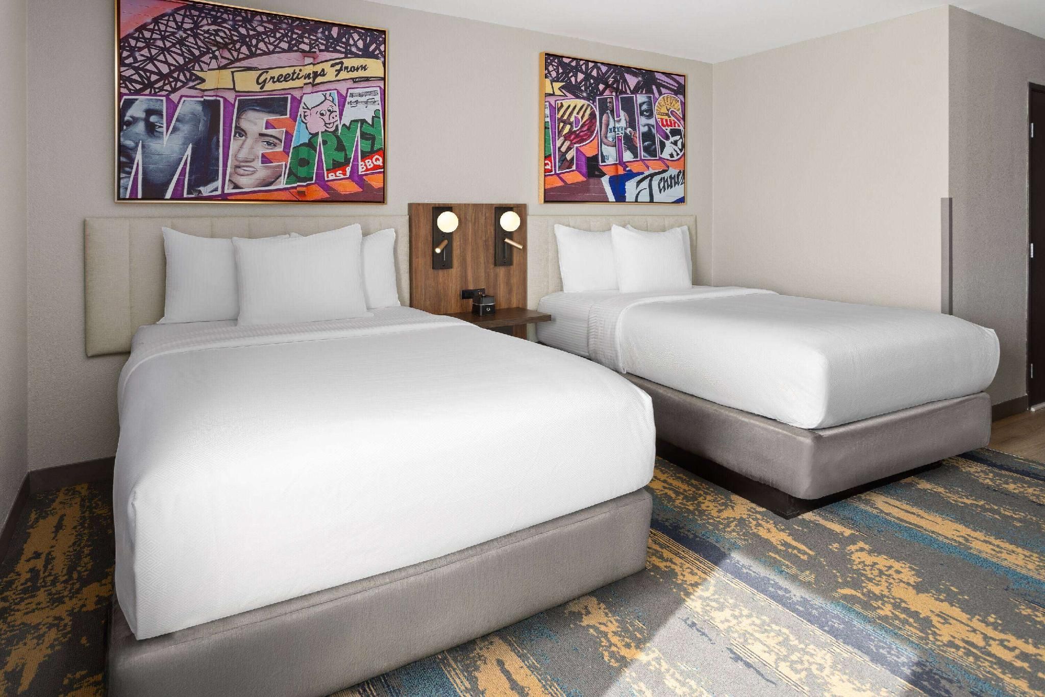 2 Full Beds, Deluxe Room, Sofa Bed, Non-Smoking