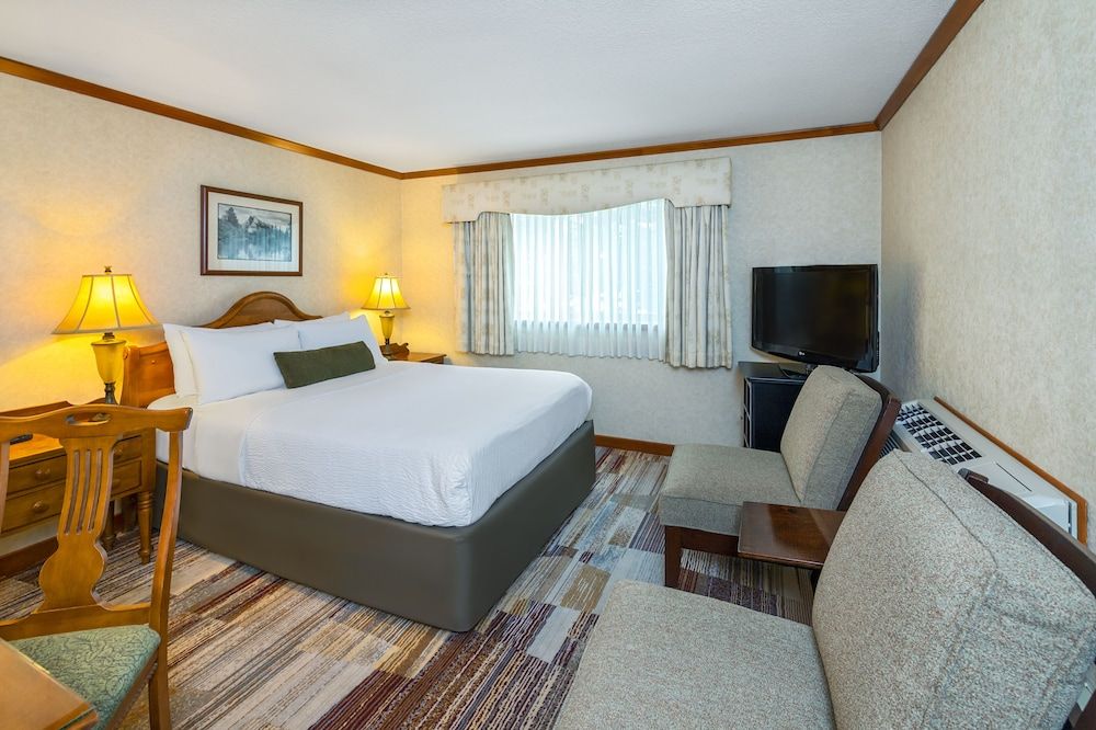 undefined Charltons Banff 8