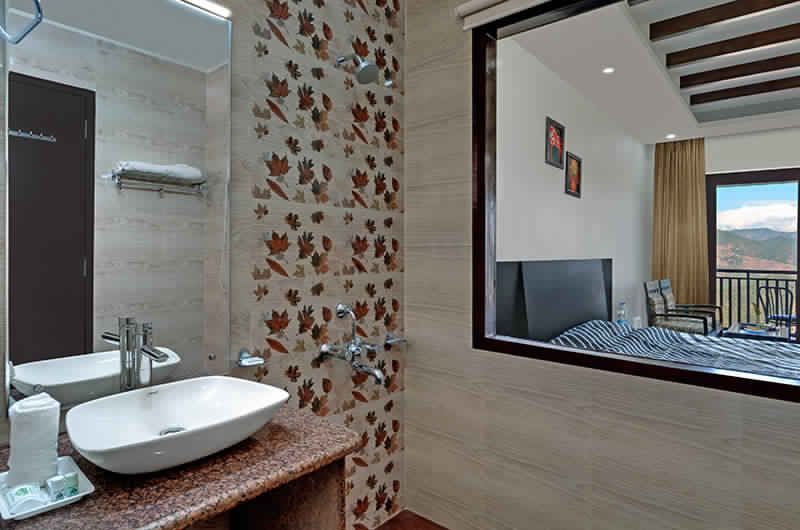 Suman Nature Resort Luxury Room 6