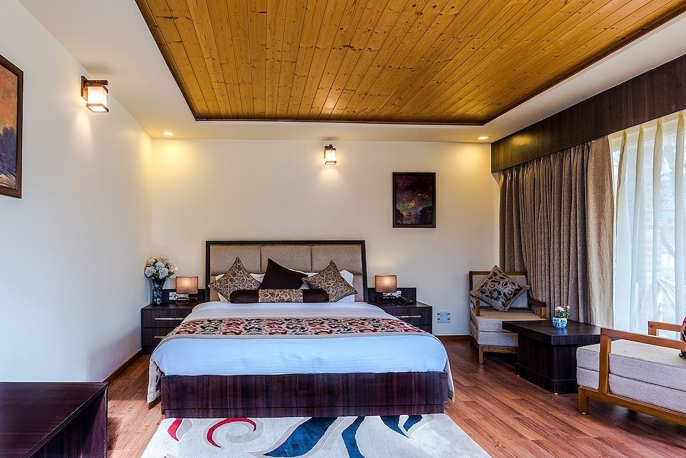 Luxury Double Room, 1 Bedroom, Balcony, Garden View