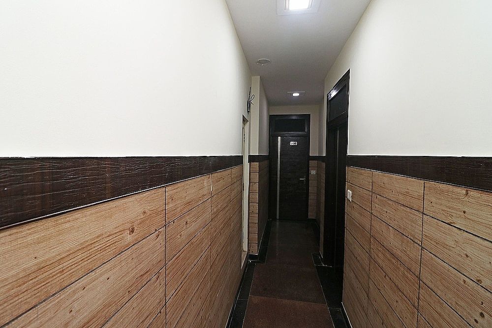 undefined OYO 24723 Hotel Atul Palace 4