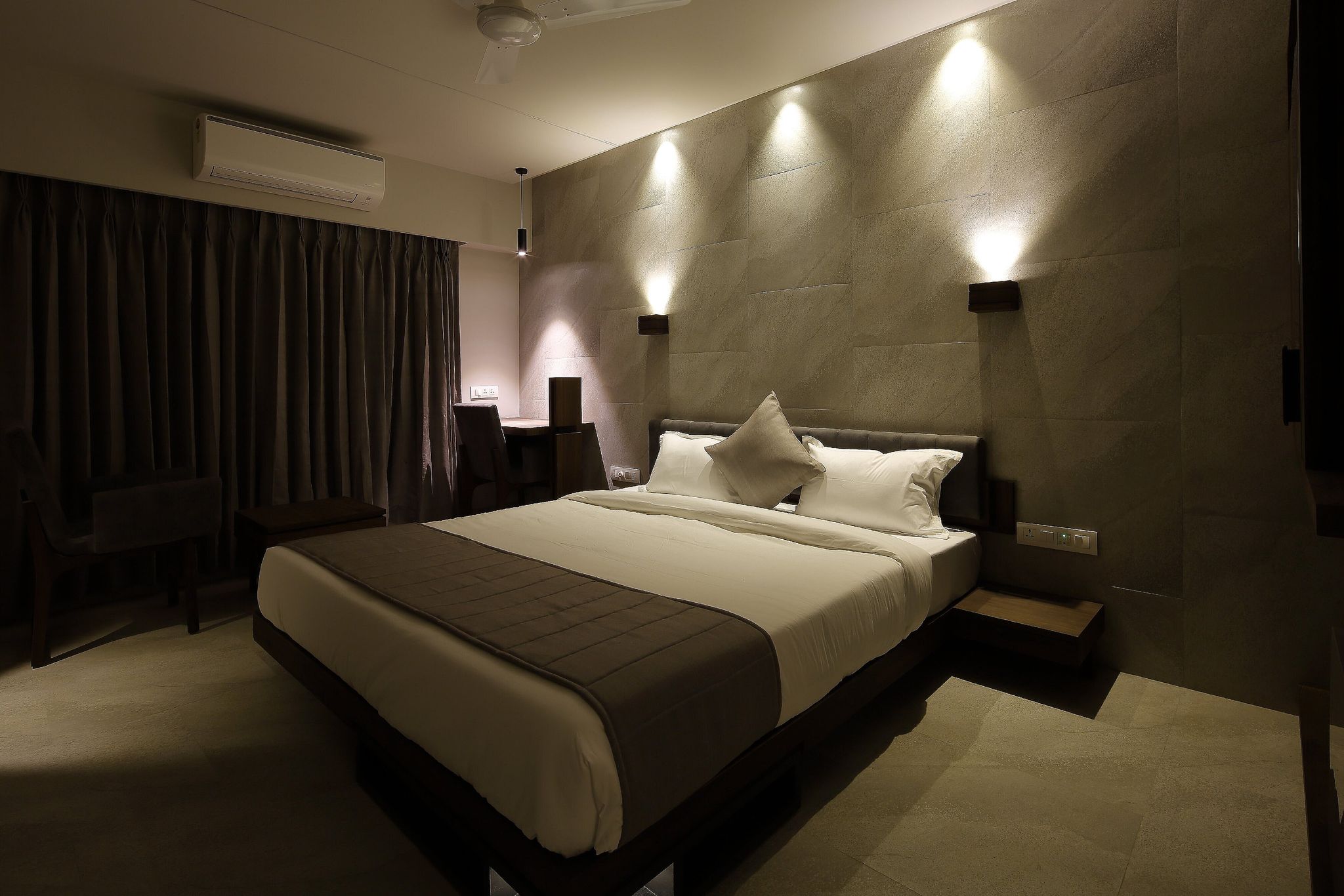 Eminent Room