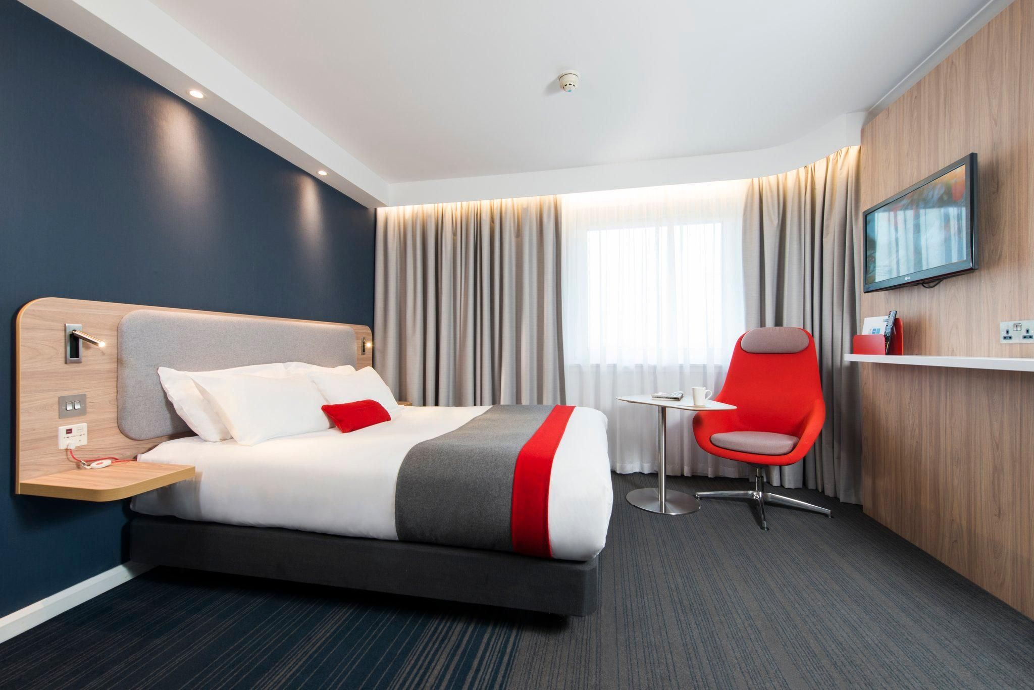 Holiday Inn Express Bath by IHG 1 Double Standard with Free Hot Breakfast