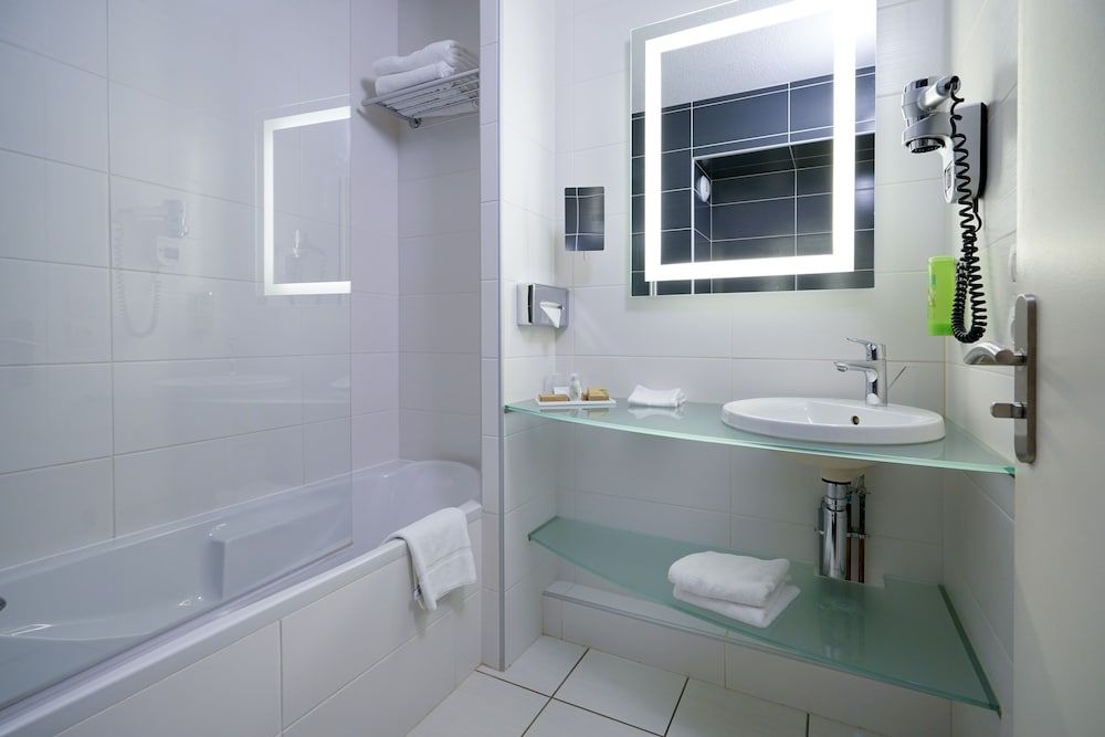 undefined Hotel Saphir 6