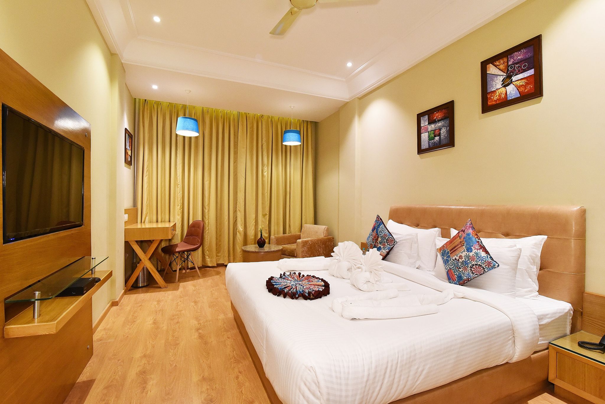 Hotel DNR Pride Premium King room 6