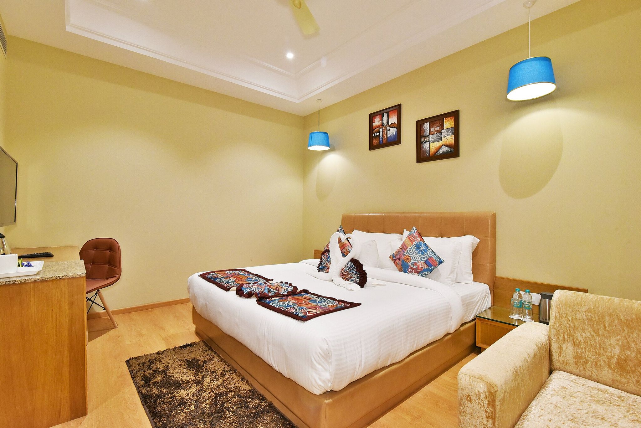 Hotel DNR Pride Premium King room 7