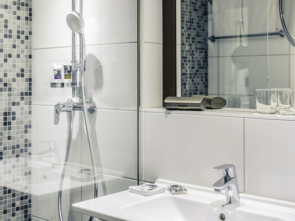 Mercure Hotel Aachen Europaplatz Standard Room, 2 Twin Beds 6