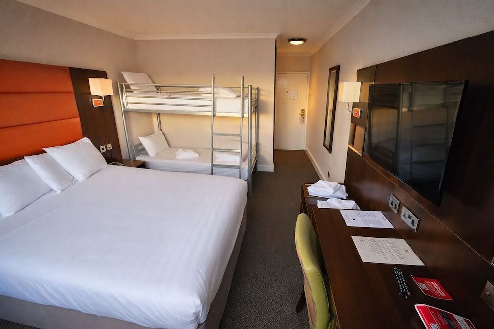 undefined Leonardo Inn Glasgow West End 8