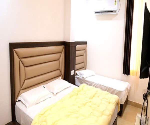 undefined Hotel Lokpriya Inn 4