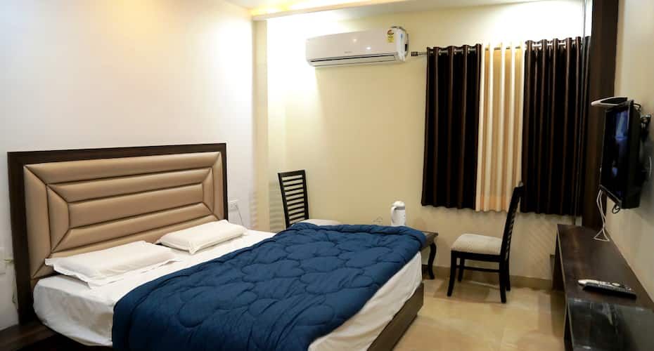 undefined Hotel Lokpriya Inn