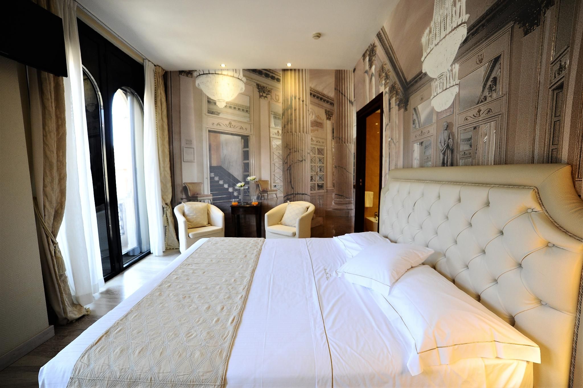 undefined Hotel Pierre Milano 5