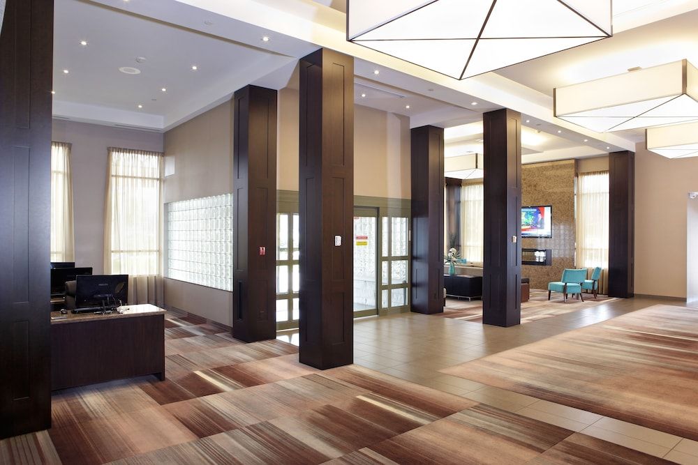 undefined Best Western Plus Lamplighter Inn & Conference Centre