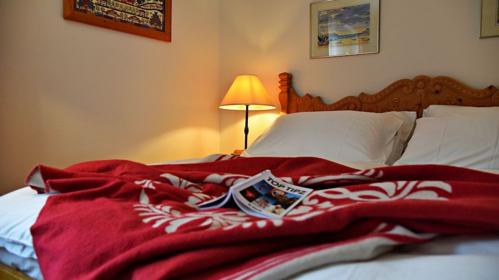 undefined Crystal Hotel 8