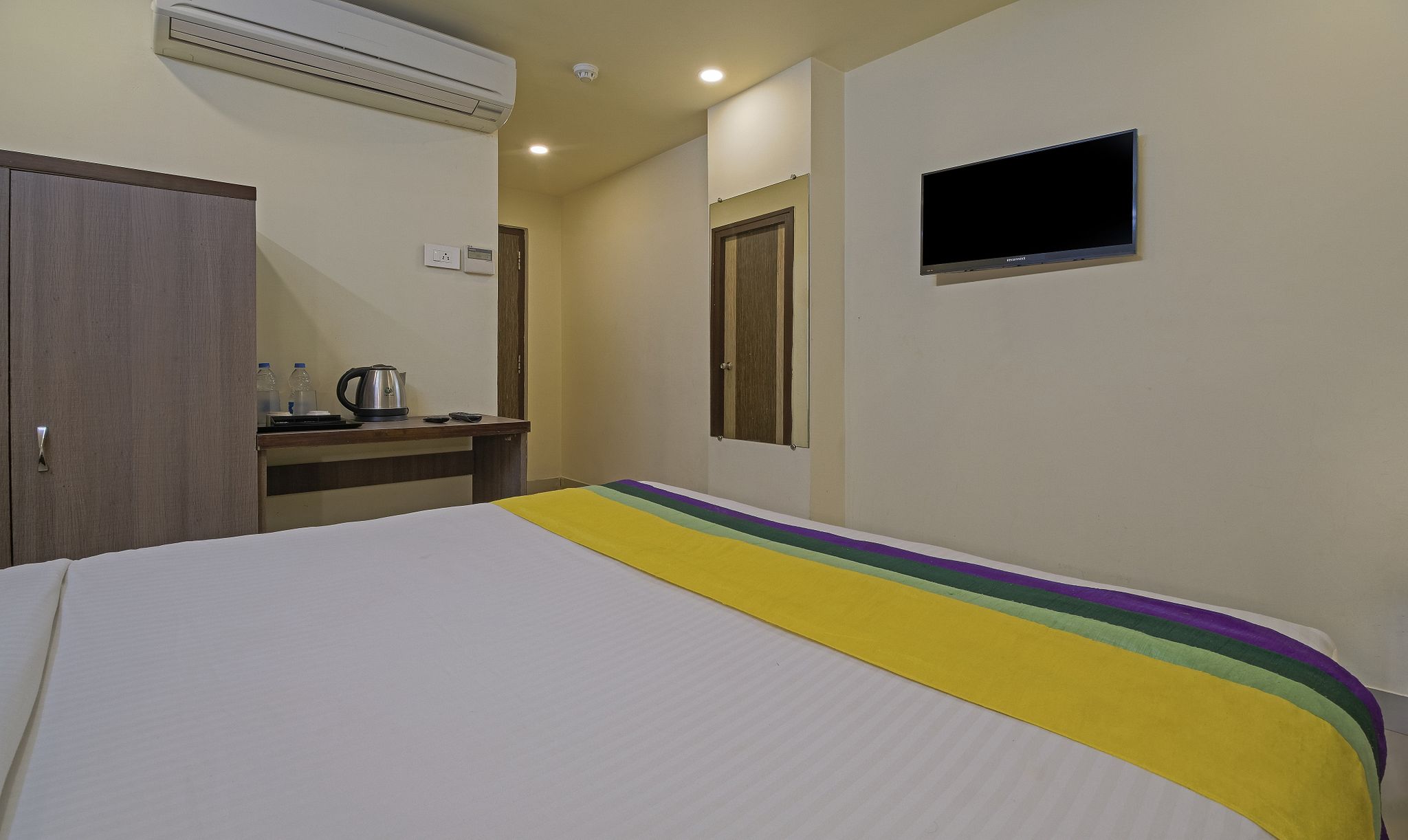 Itsy Hotels N Square Standard Double Room 5