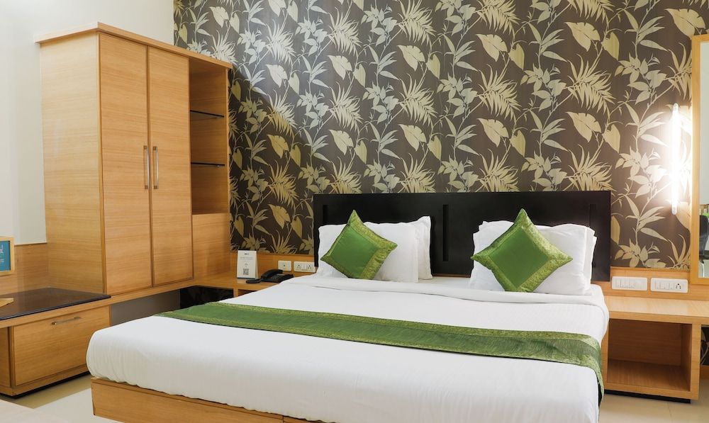 Treebo Trend Yuvraj Aurangabad Standard Room 8
