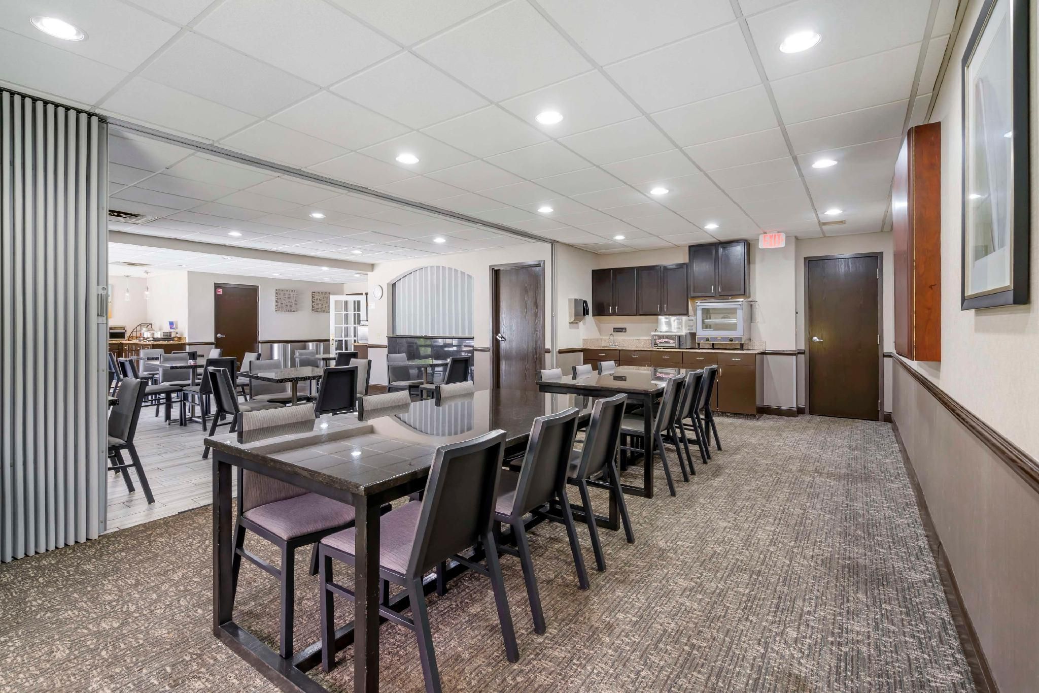 undefined Best Western Suites 3