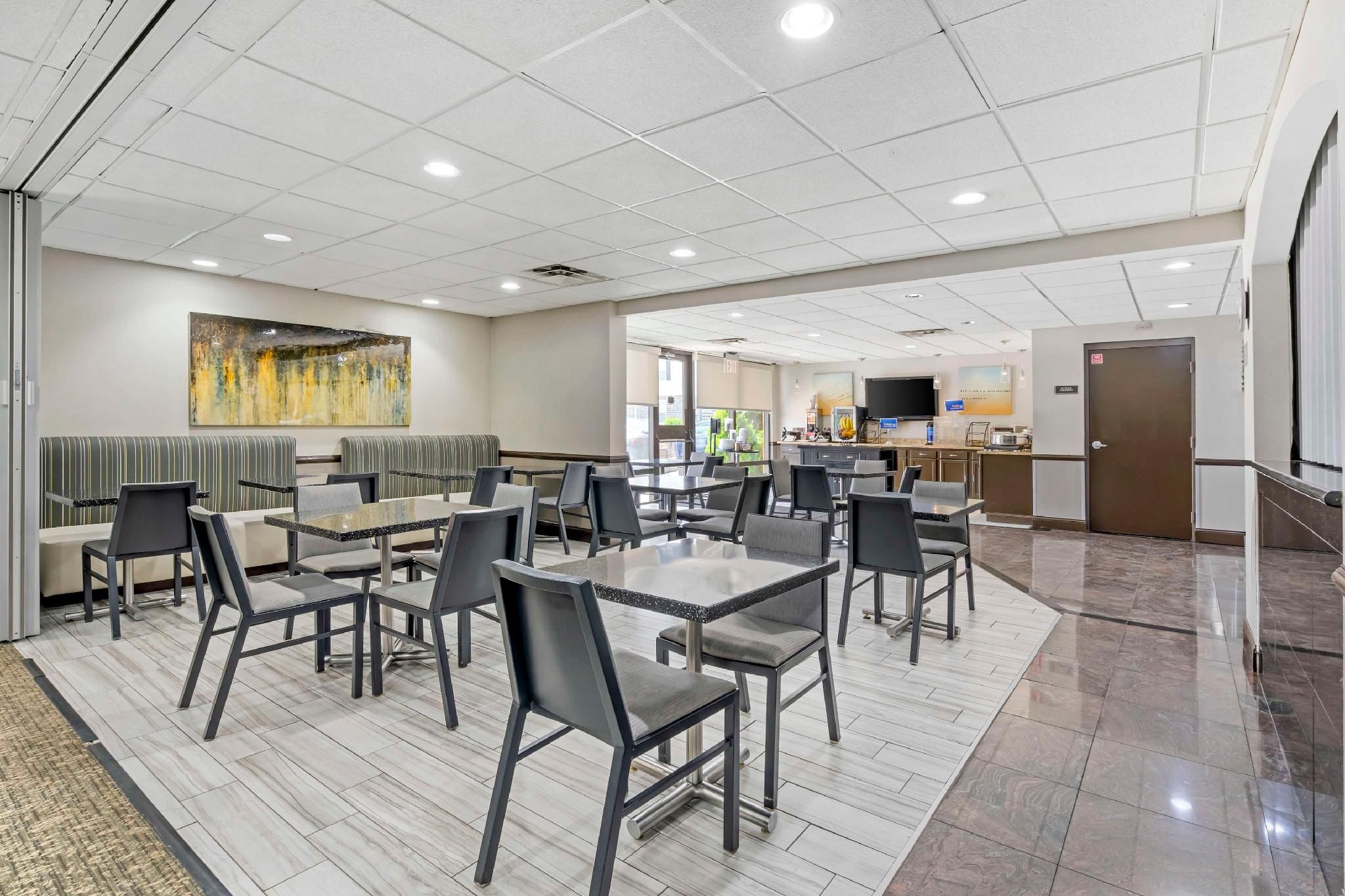 undefined Best Western Suites 7