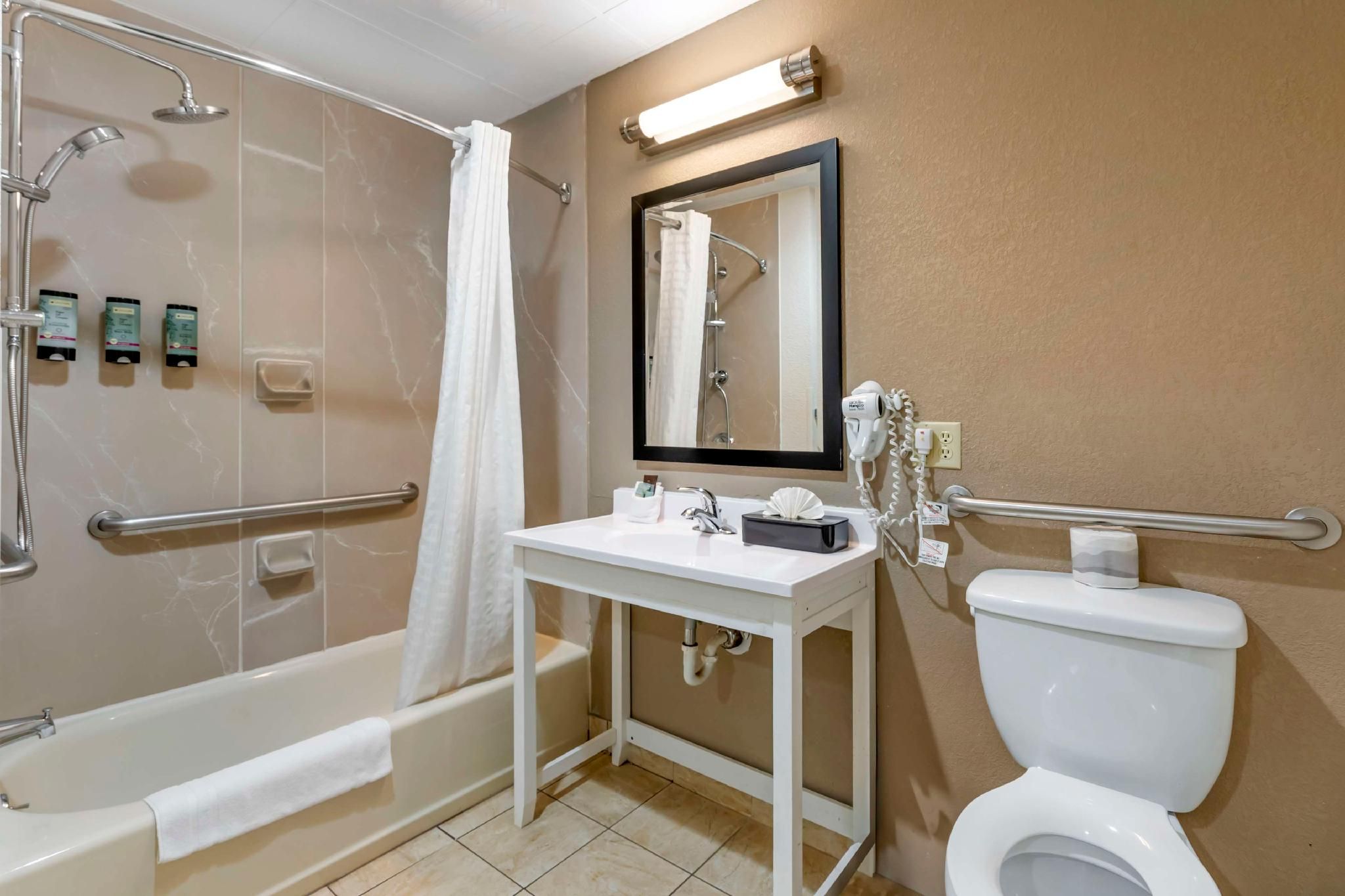 Accessibility - Suite 2 Doubles, Nonsmoking, Activity Table And Chairs