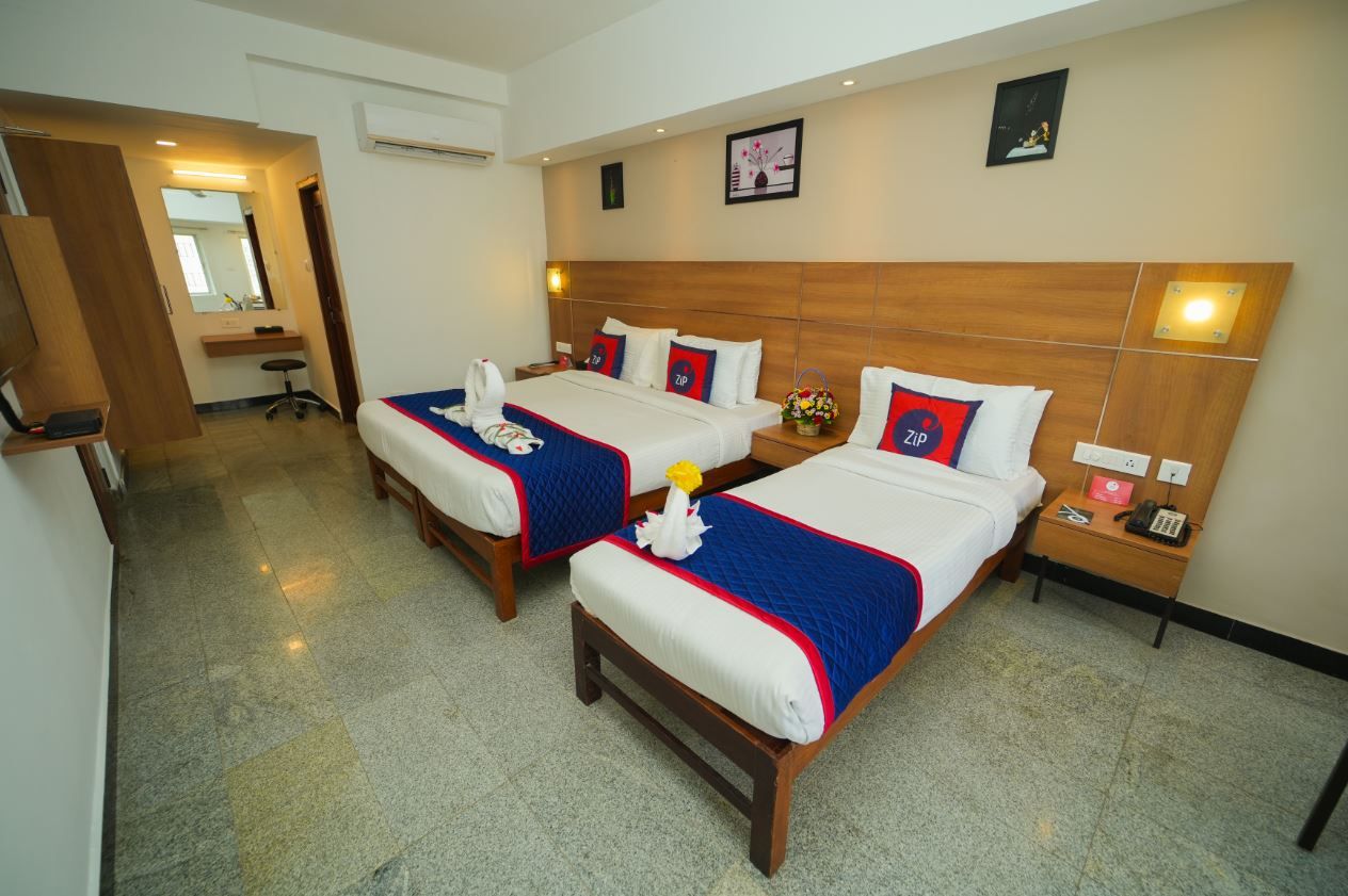 Deluxe Triple Beds