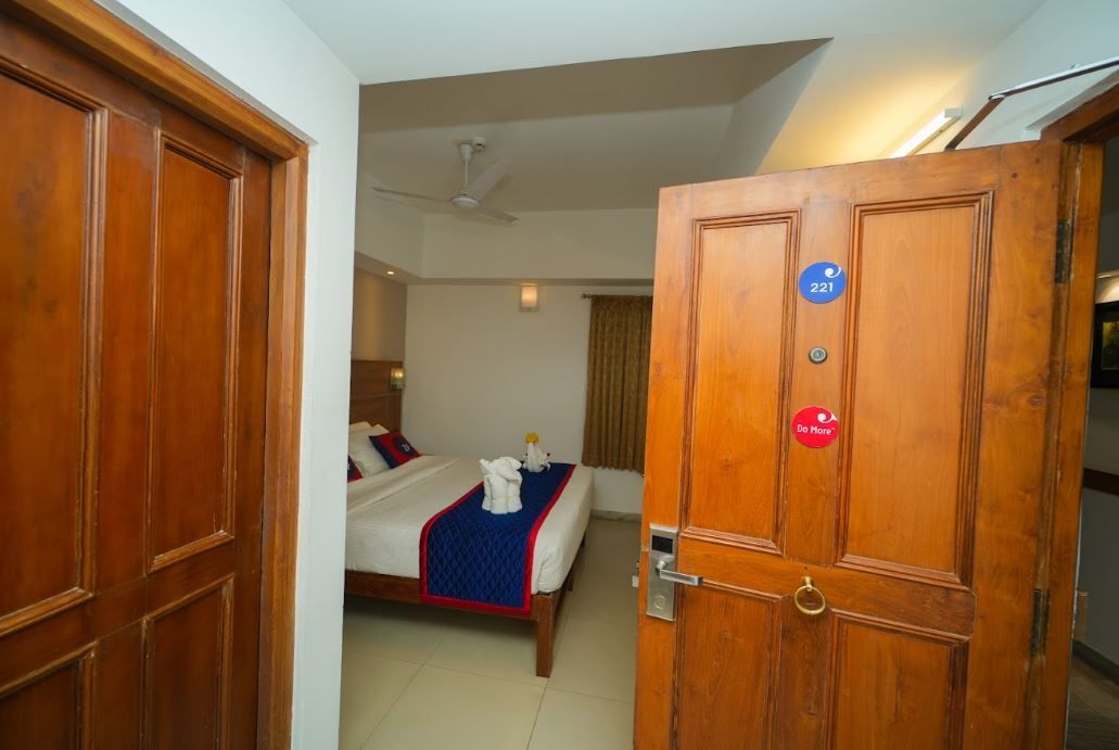 Zip by Spree Hotels Mangala International Executive Room 8