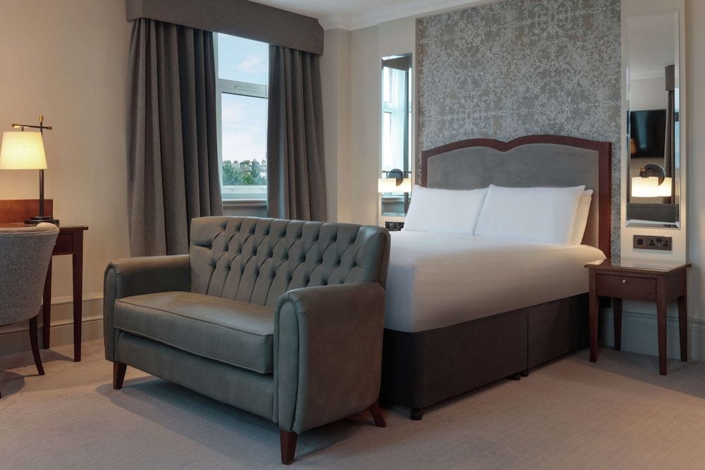 Room, 1 King Bed (Bathtub)