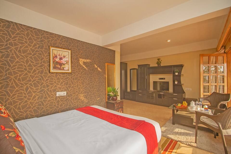 undefined Queens Hill Hotel And Resorts 8