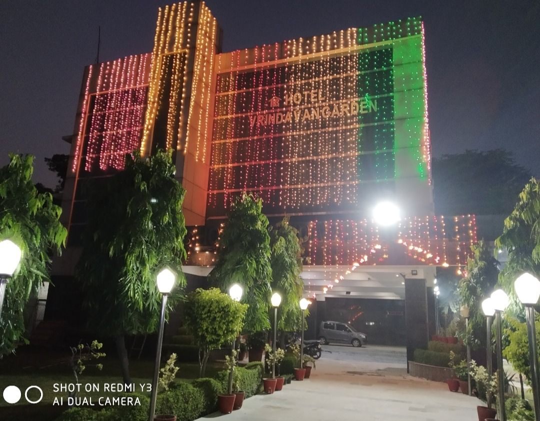 Hotel Vrindavan Garden
