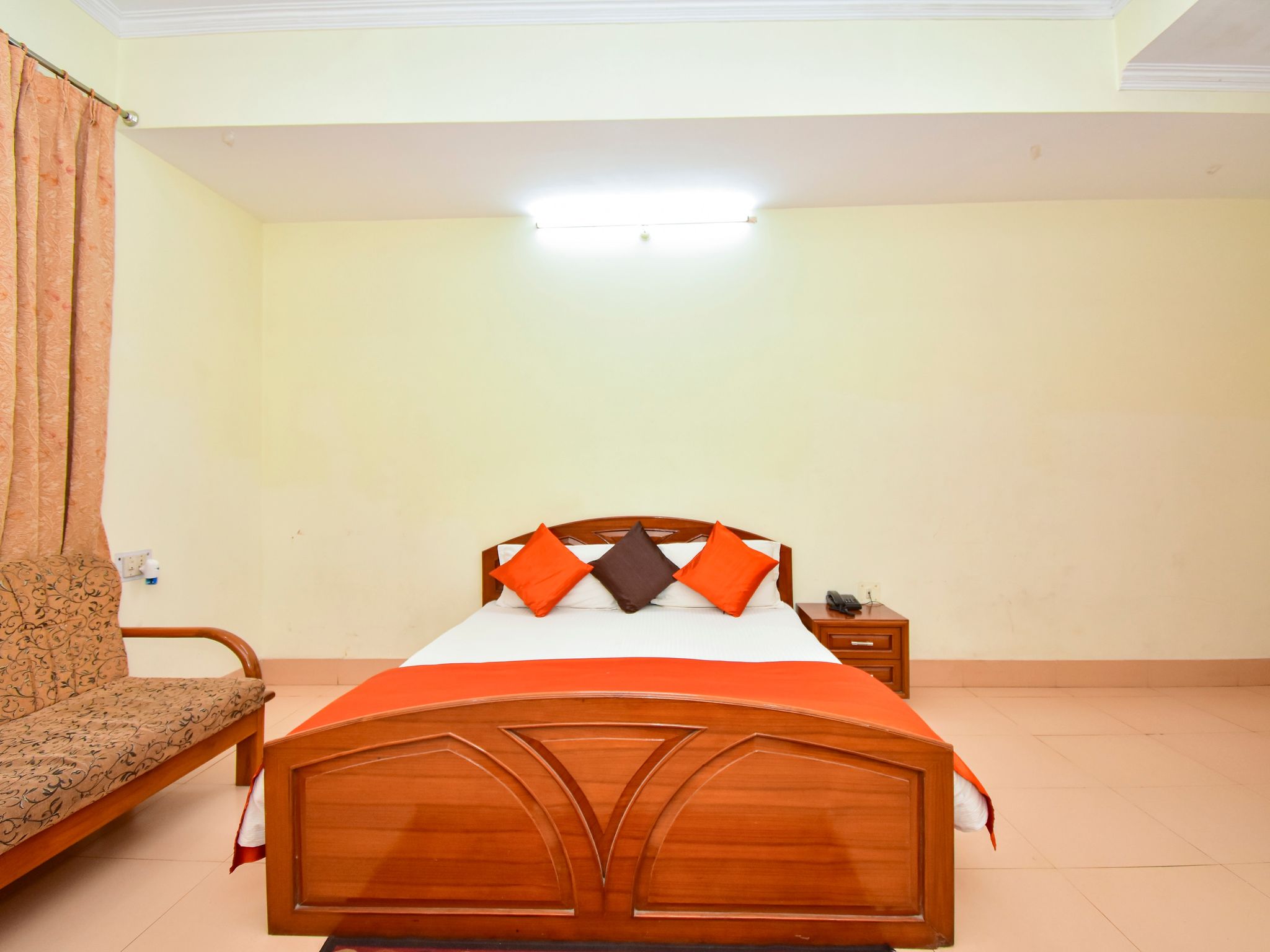 Hotel Vrindavan Garden Deluxe Room 20
