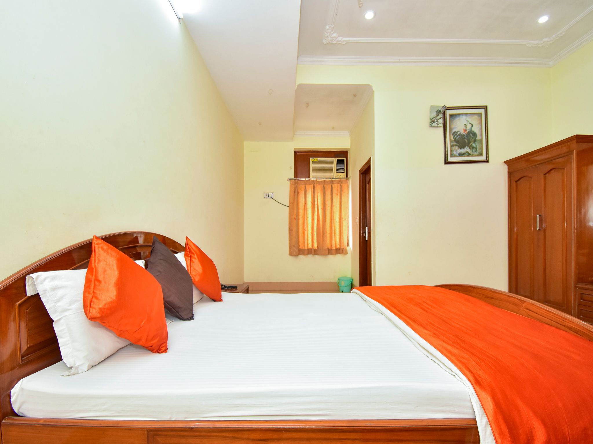 Hotel Vrindavan Garden Deluxe Room 7