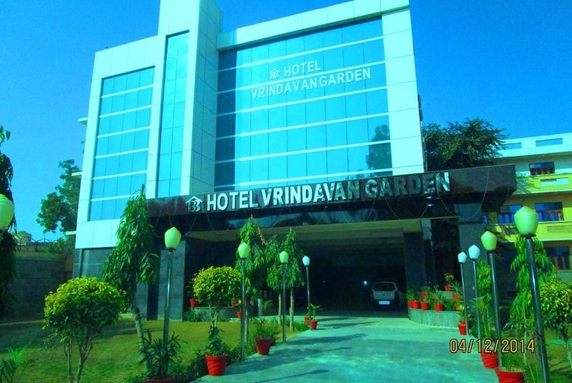 undefined Hotel Vrindavan Garden 7