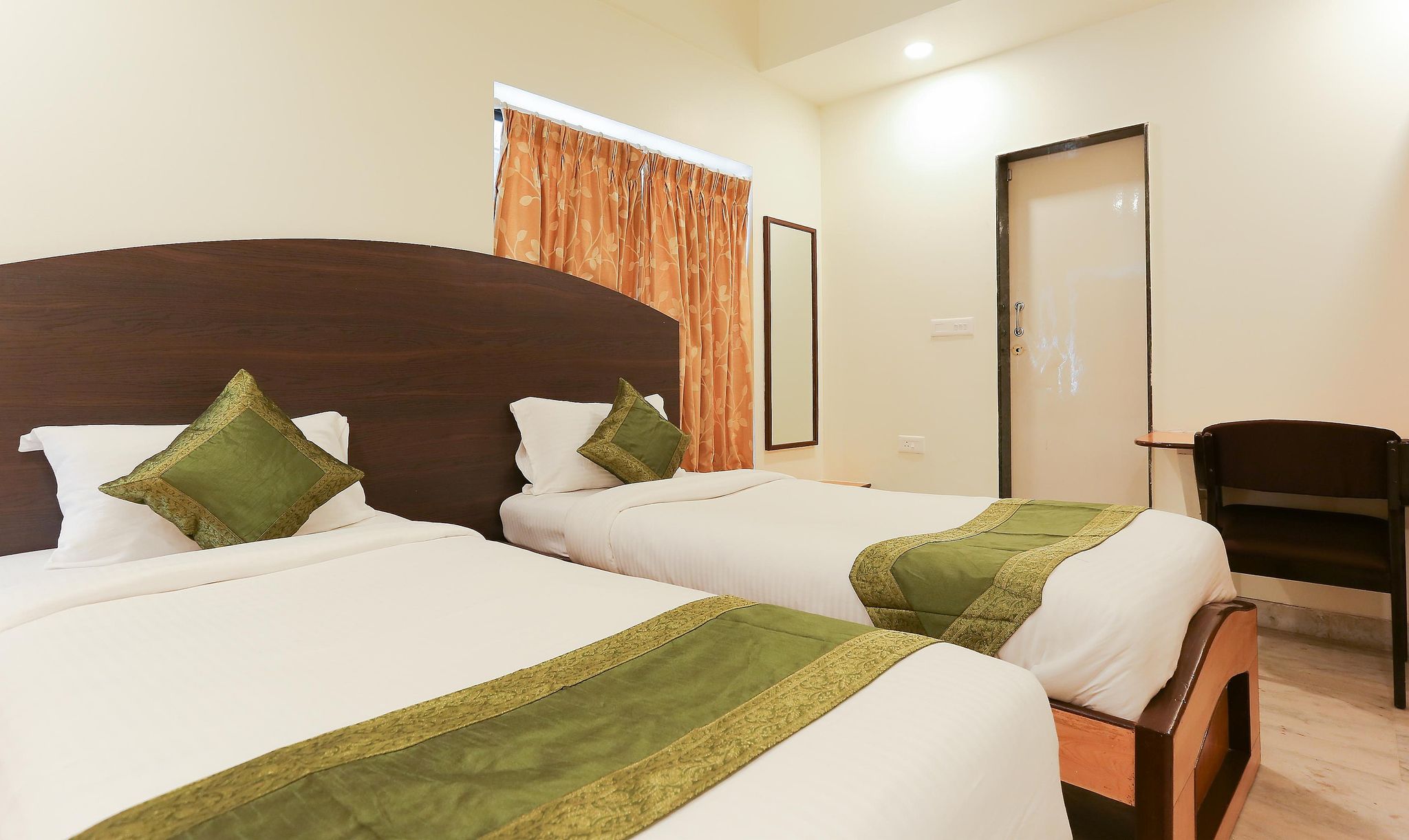 Itsy Hotels Hill View Ex Standard Double Room